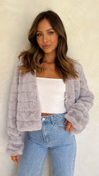 Emilia | Faux Fur Jas – Cropped Jas